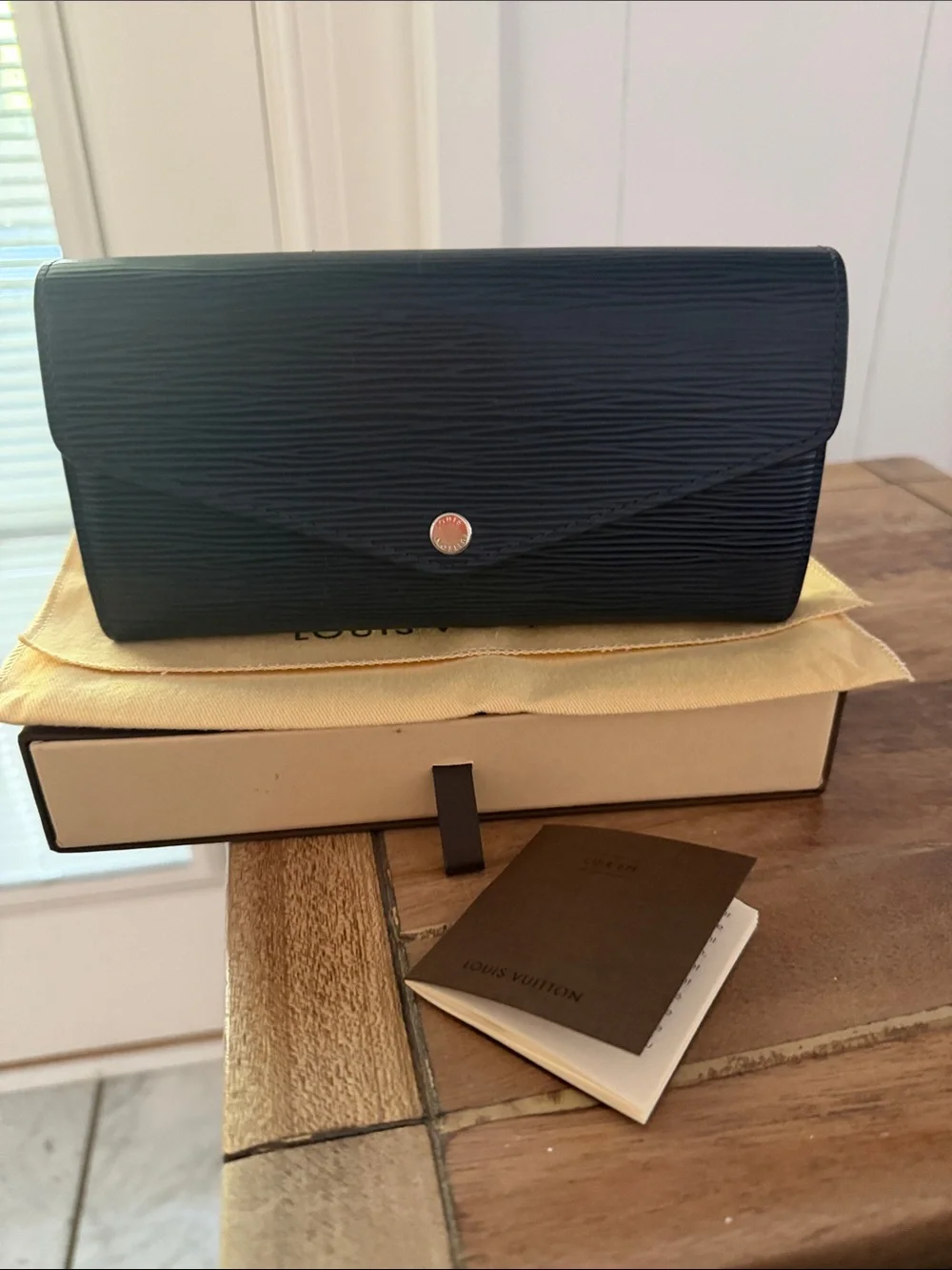 Louis Vuitton Sarah Wallet
